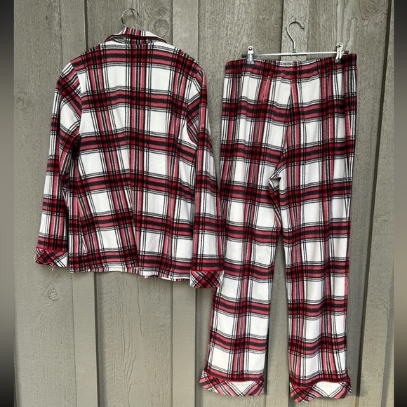 Pajamagram | Womenβs Red Plaid Fleece Matching Holiday Pajamas - Picture 3 of 7